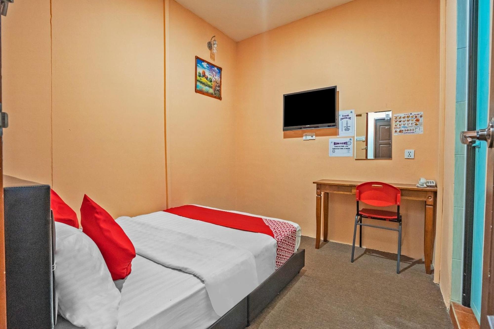 Sz Hotel Lumut Esterno foto