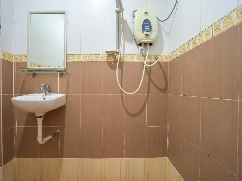 Sz Hotel Lumut Esterno foto